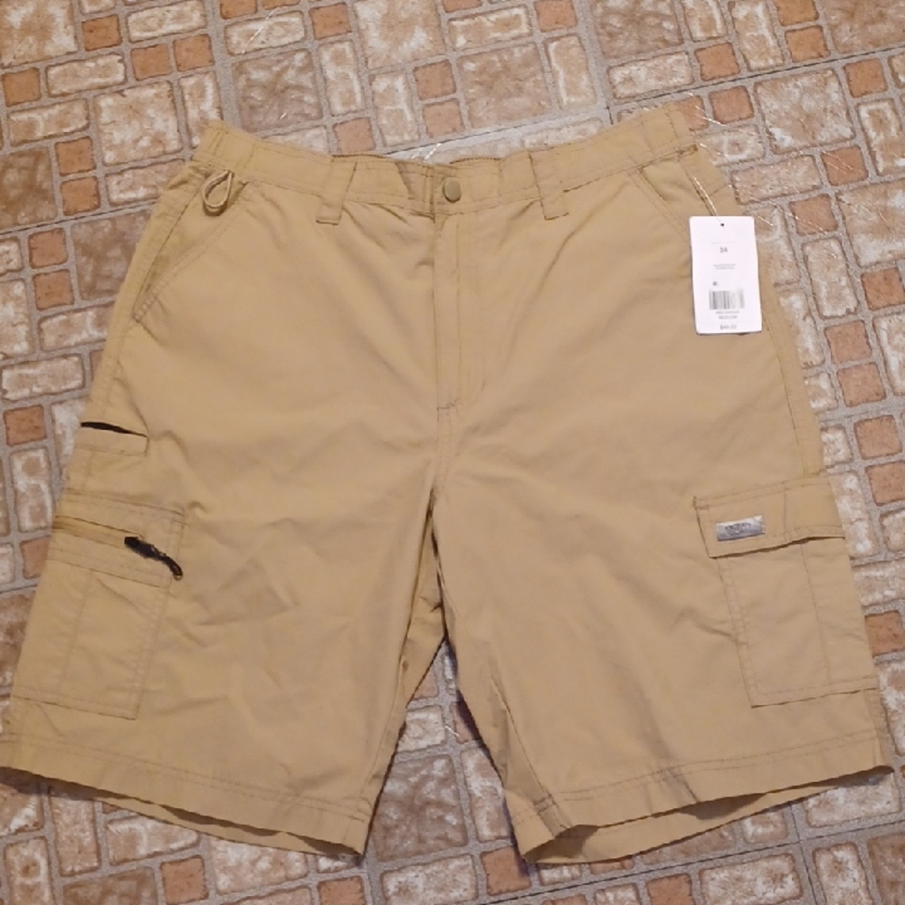 Men's Cargo Shorts in Khaki - Classic Utility Style